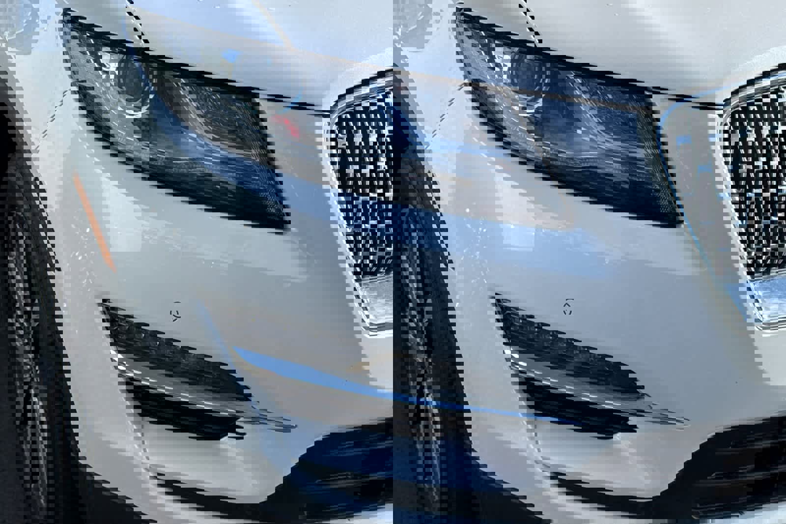 Used 2019 Lincoln MKC Reserve image 9