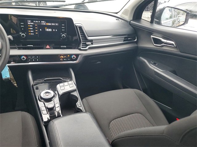 Used 2023 Kia Sportage LX image 13