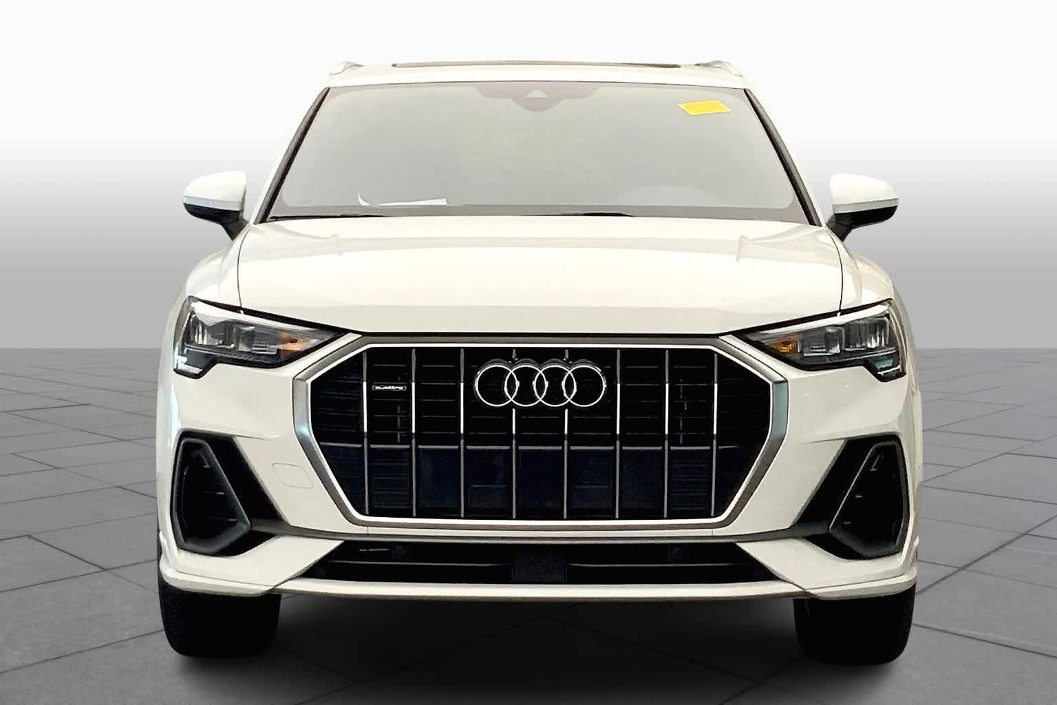 Used 2021 Audi Q3 2.0T Premium w/ Convenience Package AWD/4WD image 4