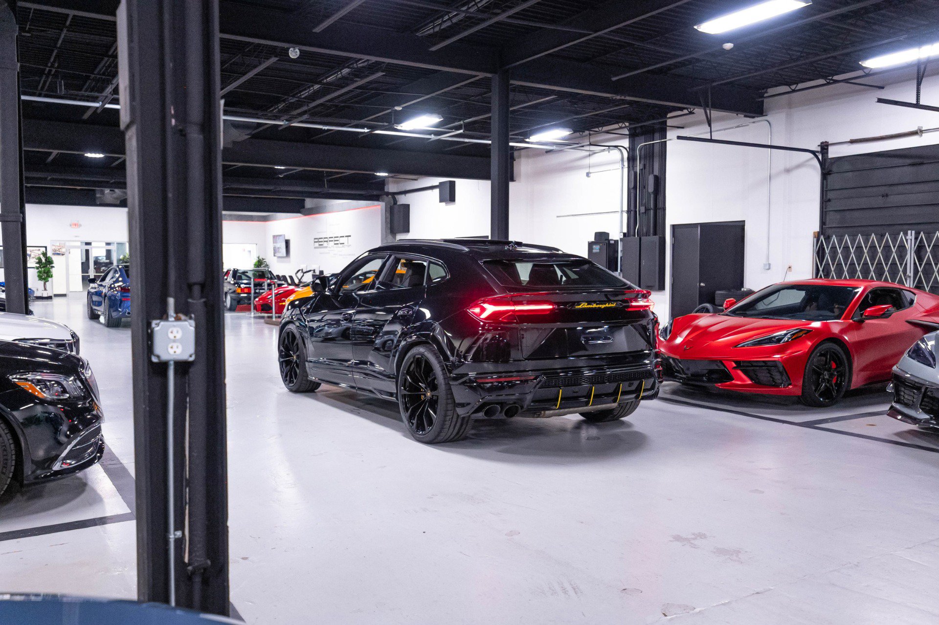 Used 2019 Lamborghini Urus AWD/4WD image 85
