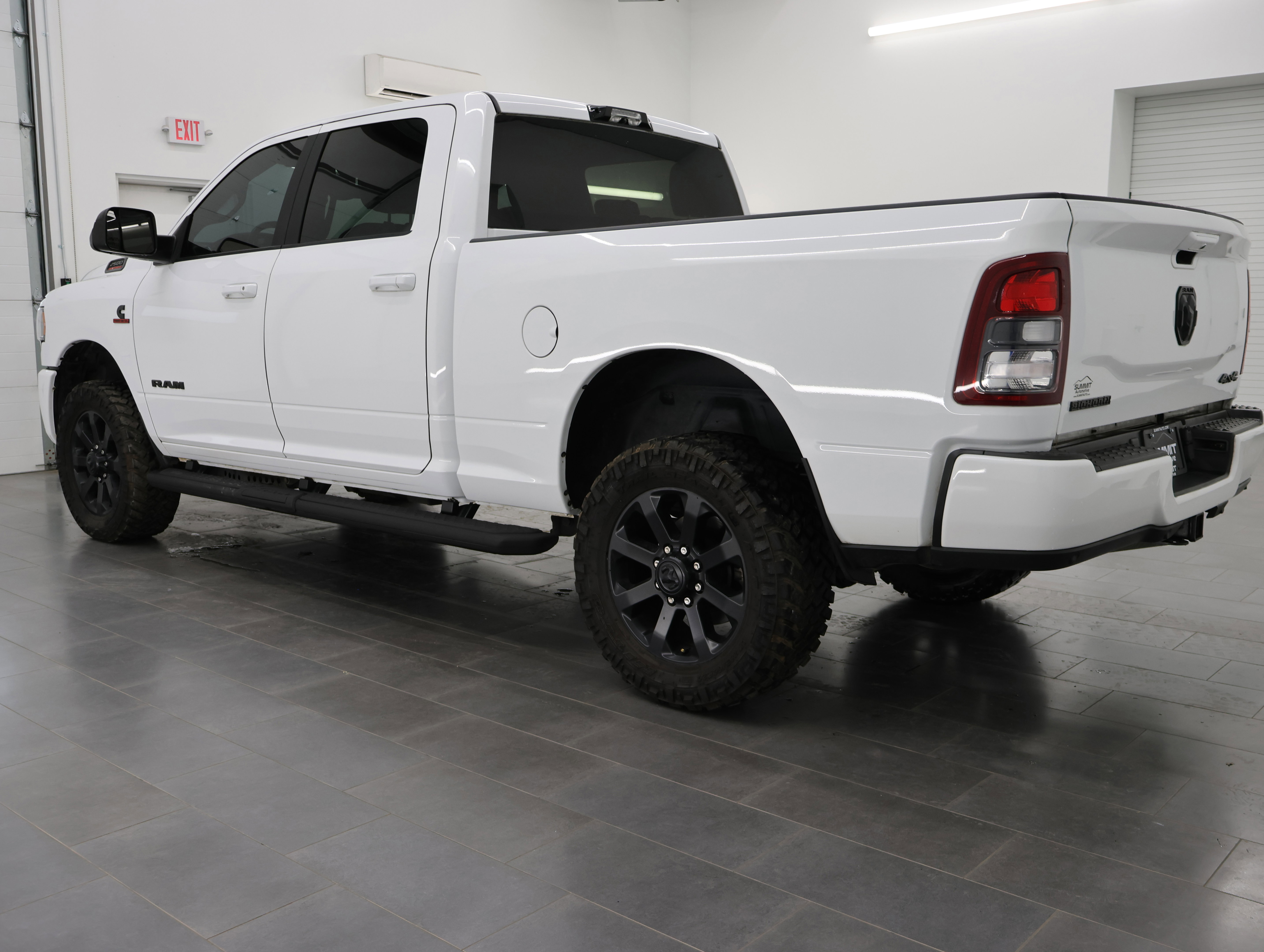 Used 2022 RAM 2500 Big Horn w/ Night Edition image 6