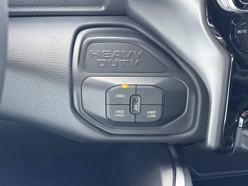 New 2026 RAM 2500 Laramie w/ Night Edition AWD/4WD image 18