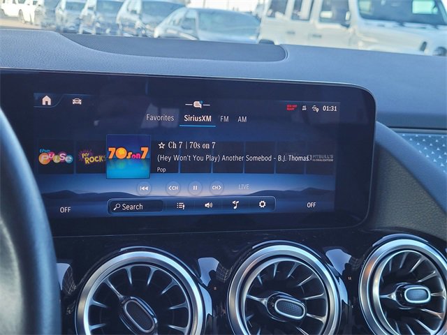 Used 2025 Mercedes-Benz GLA 250 image 9