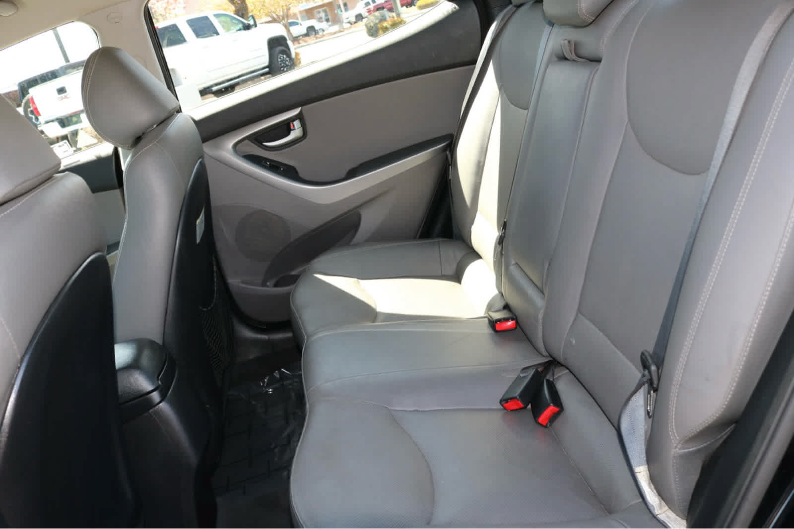 Used 2014 Hyundai Elantra Limited FWD image 25