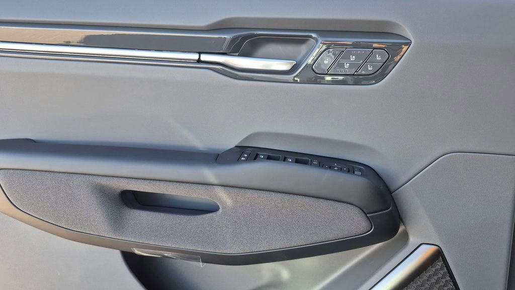 New 2026 Kia EV9 Land w/ Nightfall Edition Package image 6