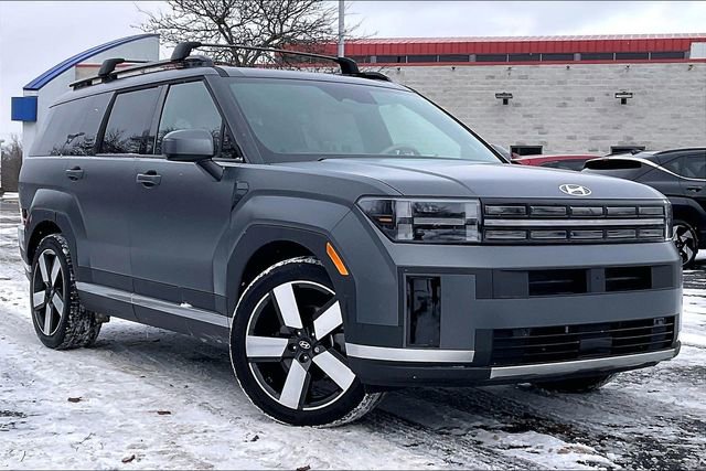 Used 2025 Hyundai Santa Fe Limited image 36