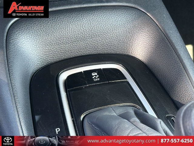 Used 2021 Toyota Corolla LE w/ LE Convenience Package FWD image 34
