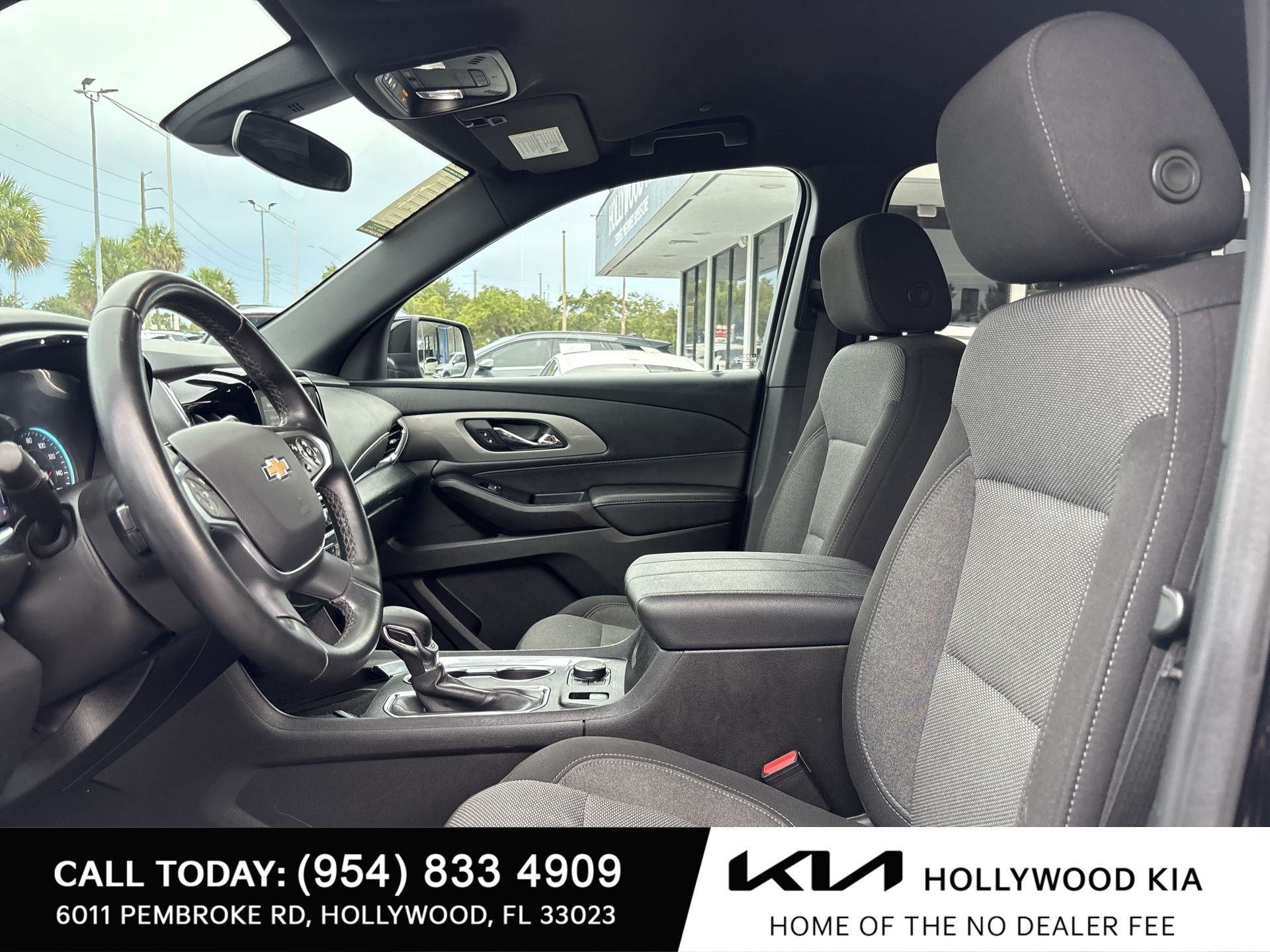 Used 2023 Chevrolet Traverse LT w/ LPO, Cargo Package AWD/4WD image 13