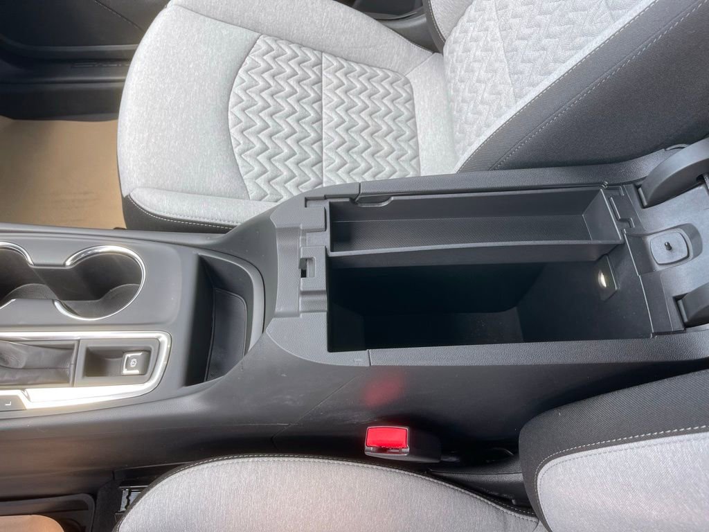 Used 2023 Chevrolet Equinox LS w/ LS Convenience Package FWD image 17