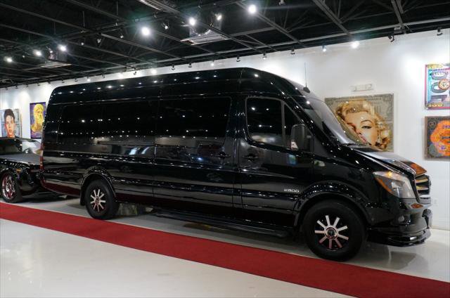 Used 2015 Mercedes-Benz Sprinter 2500 image 2