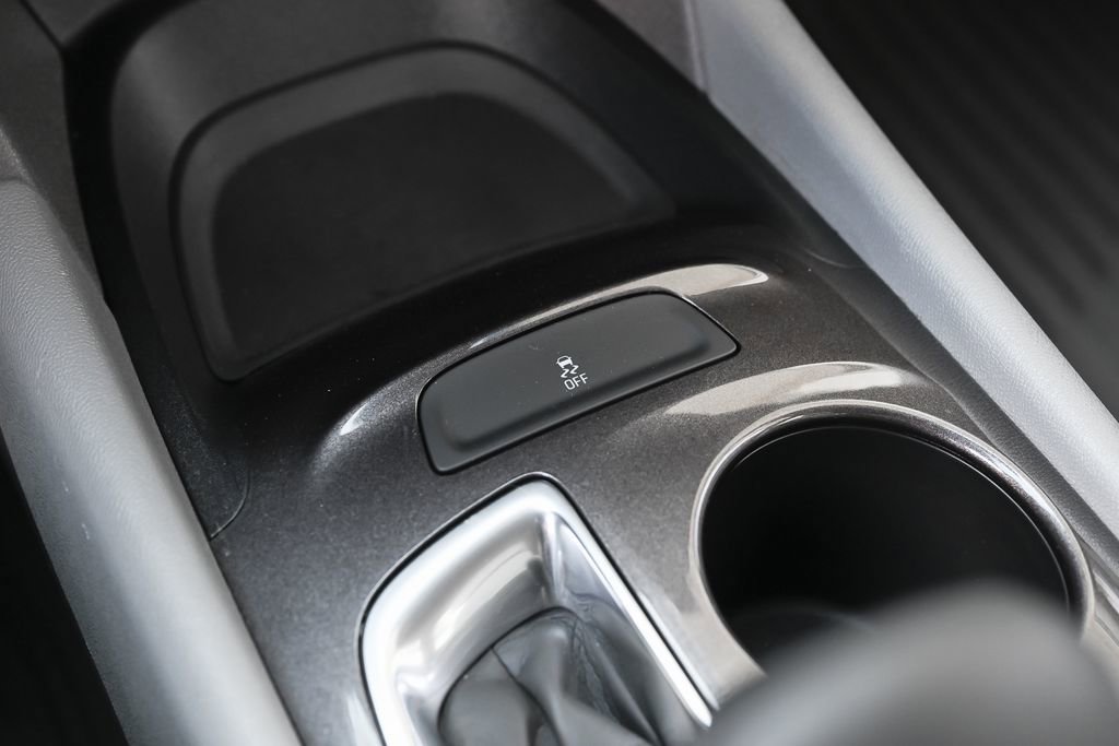Used 2023 Chevrolet Malibu LS FWD image 32
