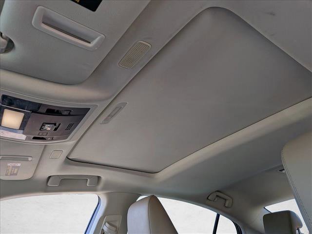 Used 2021 Lexus ES 300h w/ Accessory Package 2 image 16