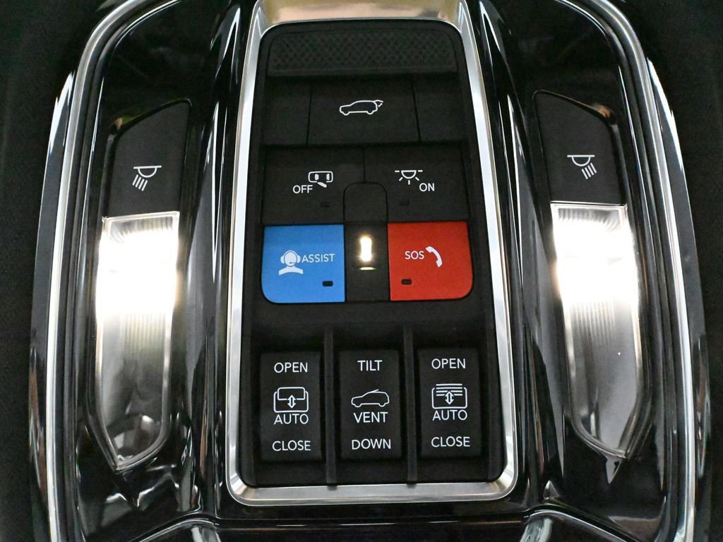 Used 2021 Jeep Grand Cherokee L Summit w/ Luxury Tech Group V image 36