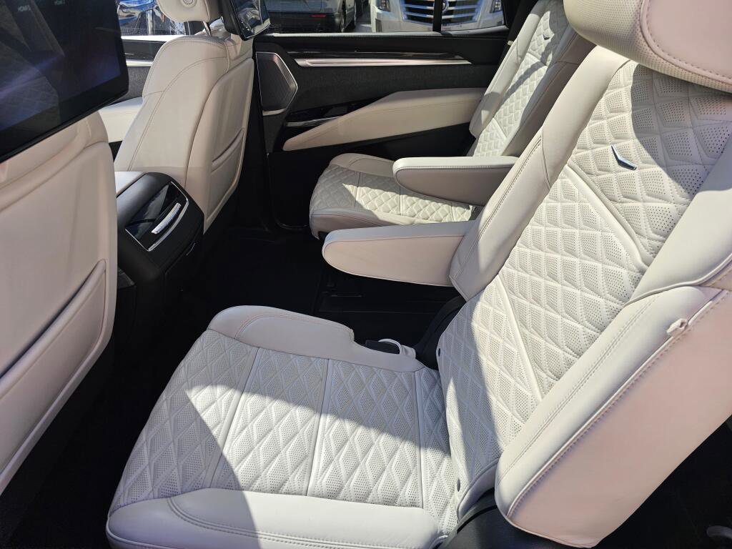 Certified 2025 Cadillac Escalade V image 20