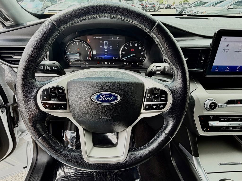 Used 2021 Ford Explorer XLT w/ Equipment Group 202A image 23