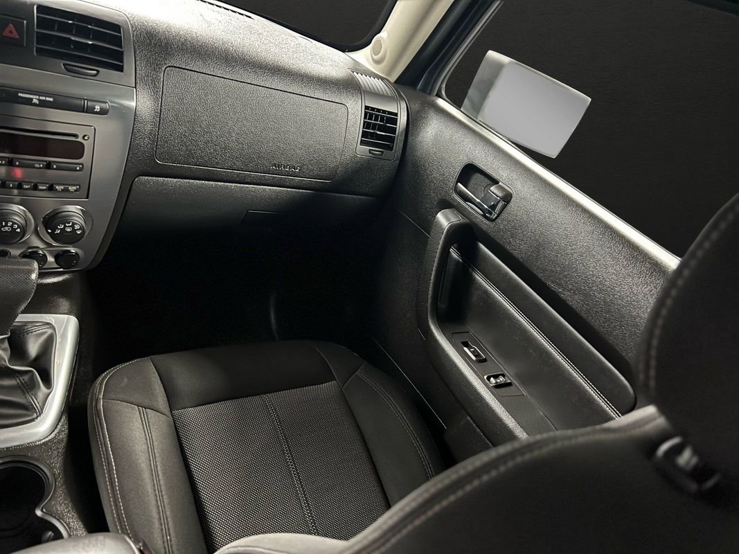 Used 2006 HUMMER H3 image 17