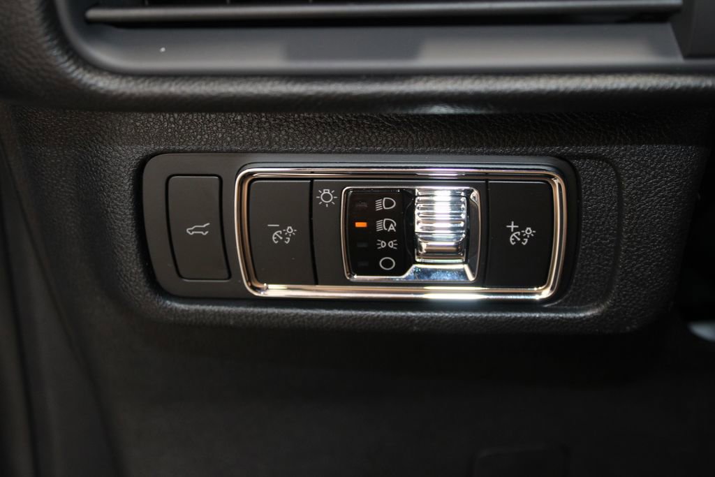 New 2026 Lincoln Corsair Reserve image 43