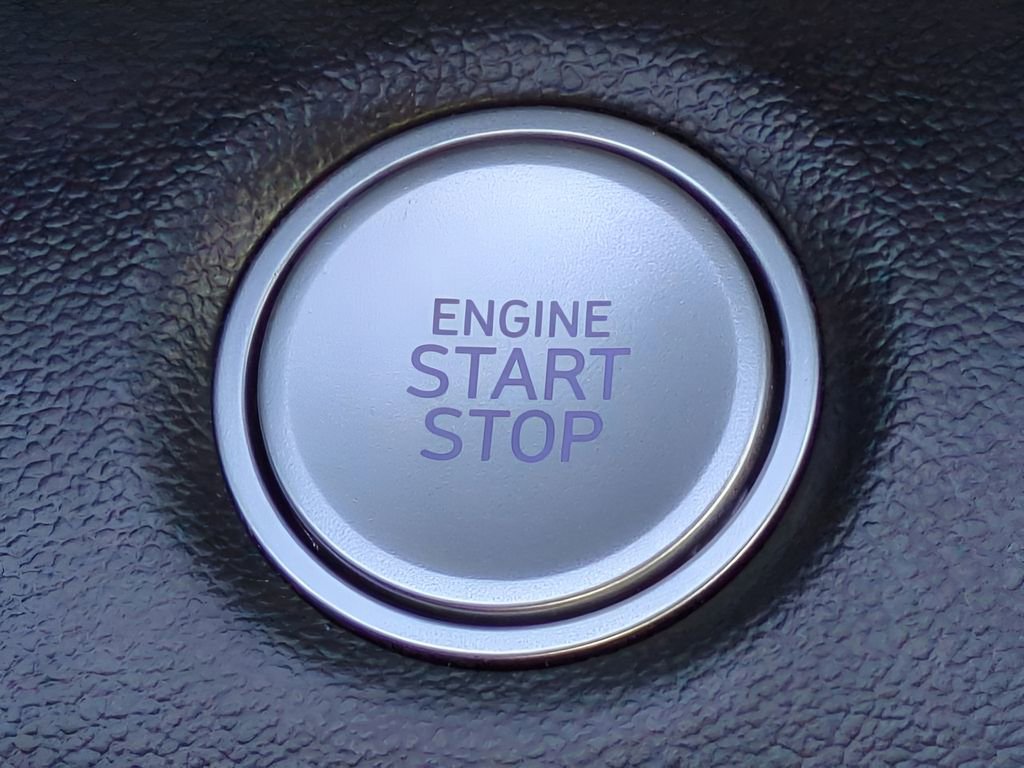 Used 2023 Hyundai Elantra SEL image 25