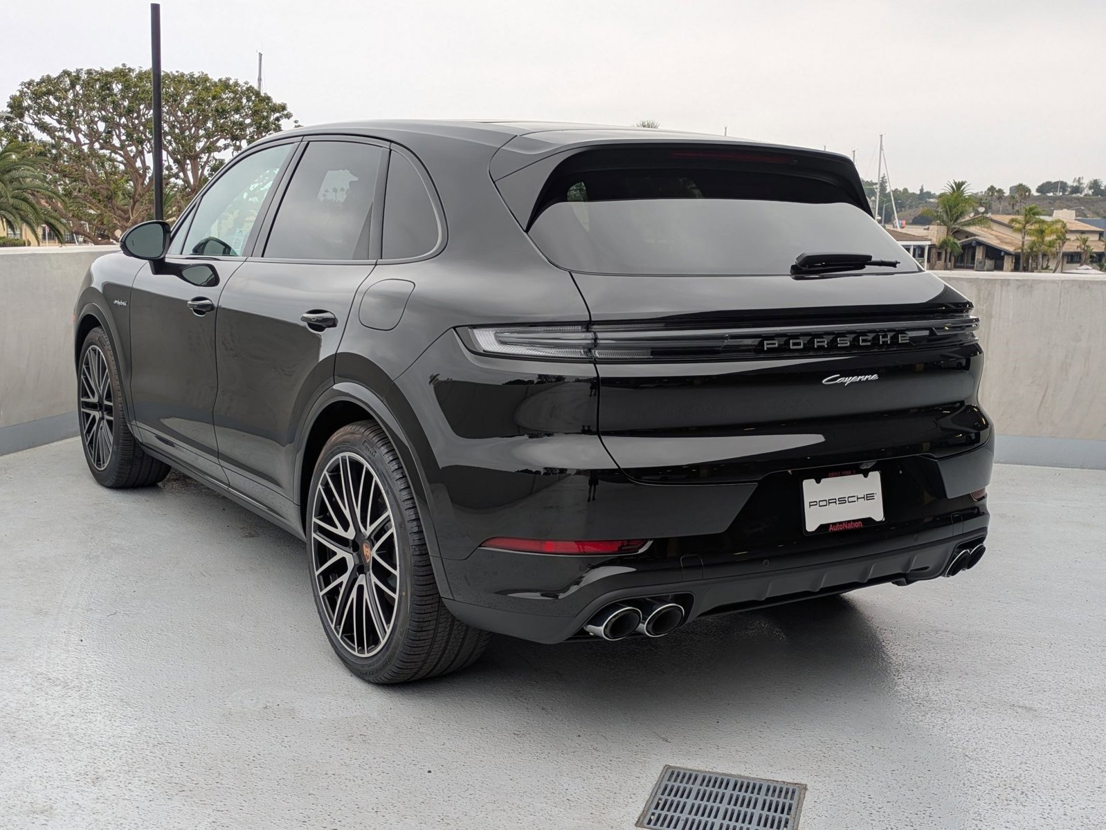 New 2026 Porsche Cayenne E-Hybrid image 3