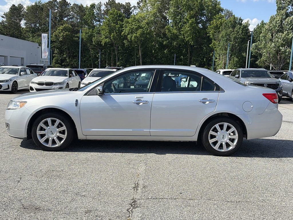 Used 2012 Lincoln MKZ FWD image 2