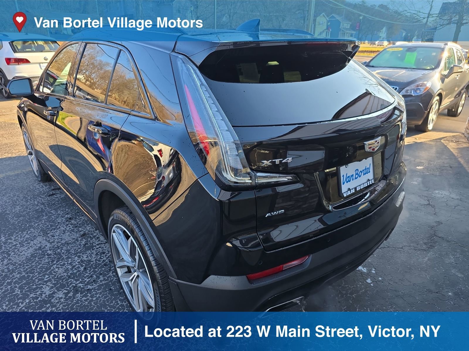 Used 2020 Cadillac XT4 Sport w/ Cold Weather Package image 7
