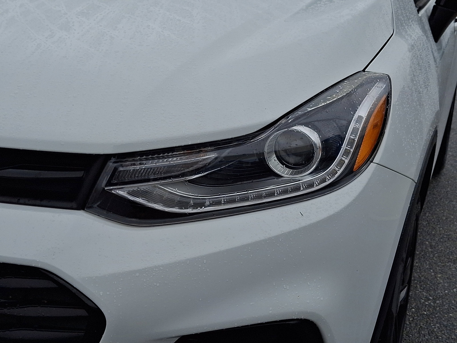 Used 2021 Chevrolet Trax LT w/ Redline Edition image 9