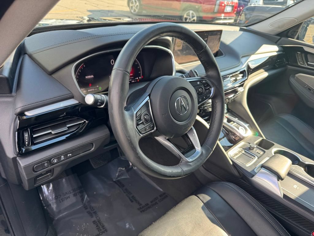 Used 2023 Acura MDX w/ Technology Package AWD/4WD image 16