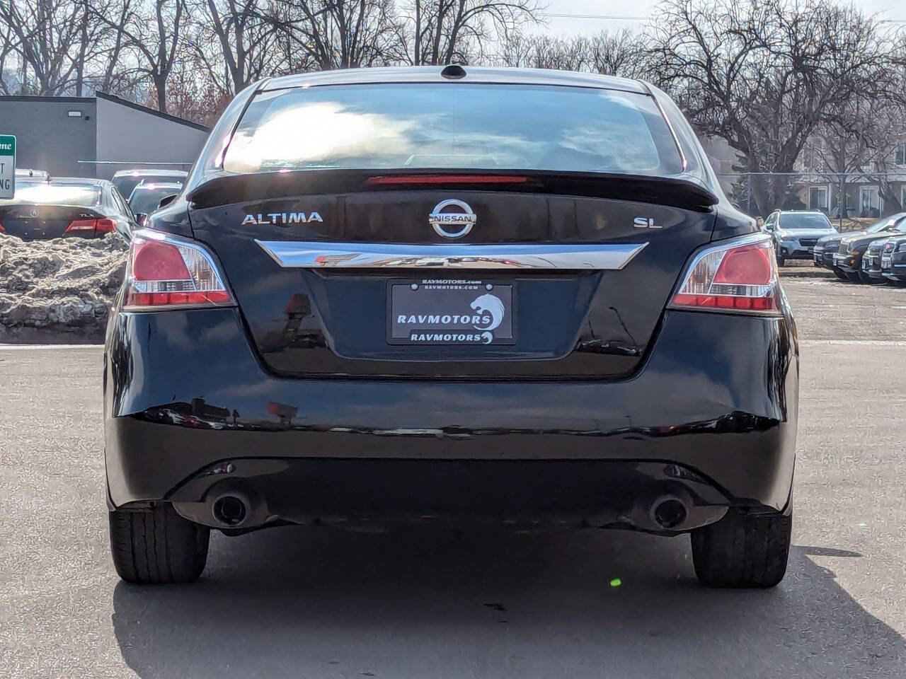 Used 2015 Nissan Altima 2.5 SL w/ Technology Package FWD image 11