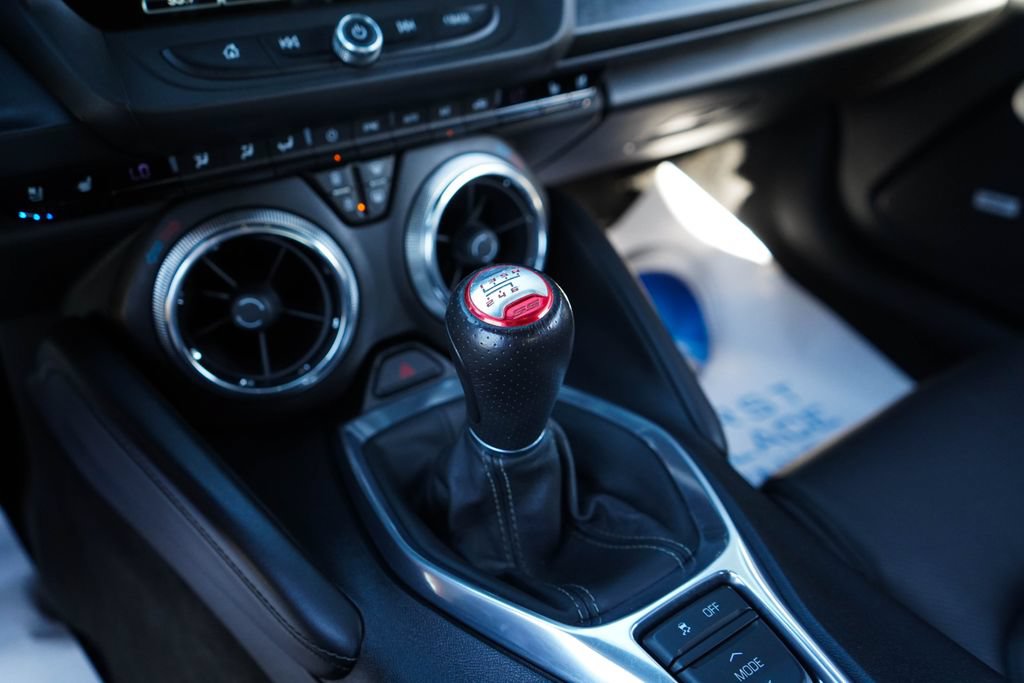 Used 2017 Chevrolet Camaro SS RWD image 14