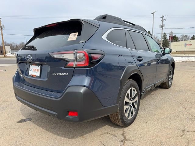 Used 2024 Subaru Outback Premium AWD/4WD image 7