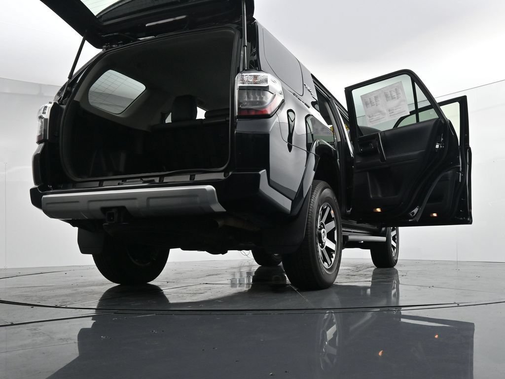 Used 2023 Toyota 4Runner TRD Off-Road Premium AWD/4WD image 49