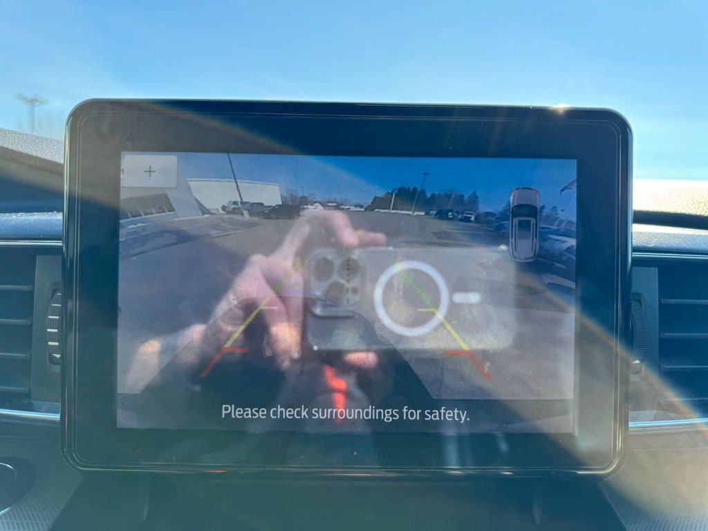 Certified 2020 Ford Explorer XLT w/ Equipment Group 202A image 19