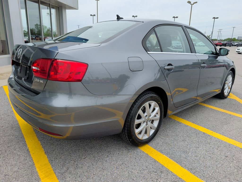 Used 2013 Volkswagen Jetta SE FWD image 7