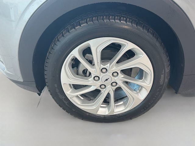 New 2027 Chevrolet Bolt LT w/ Comfort Package FWD image 28