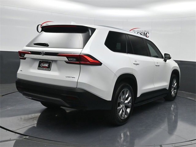 Used 2024 Toyota Grand Highlander Limited image 7