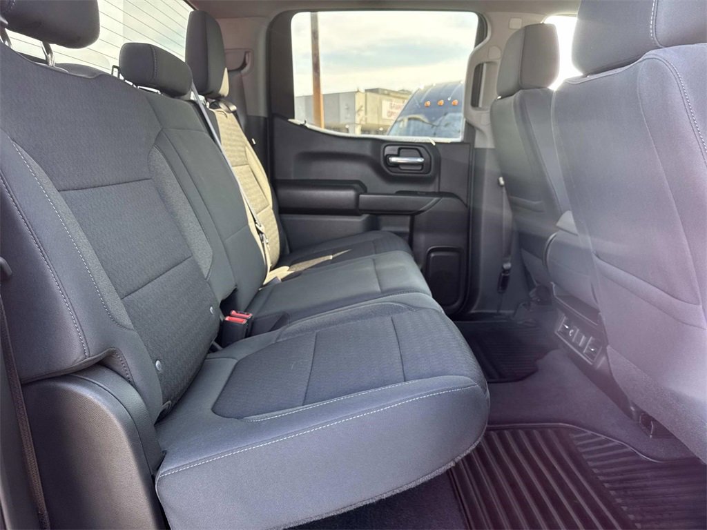 Used 2022 Chevrolet Silverado 1500 LT image 17