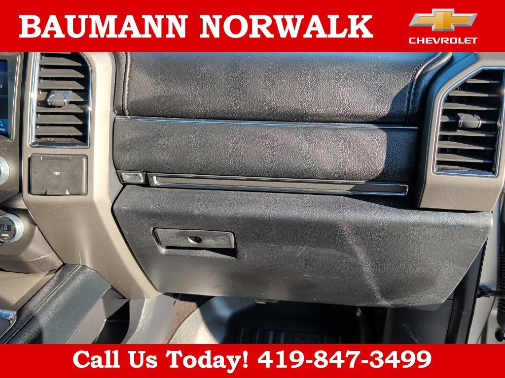 Used 2020 Ford Expedition XLT w/ Equipment Group 202A AWD/4WD image 37