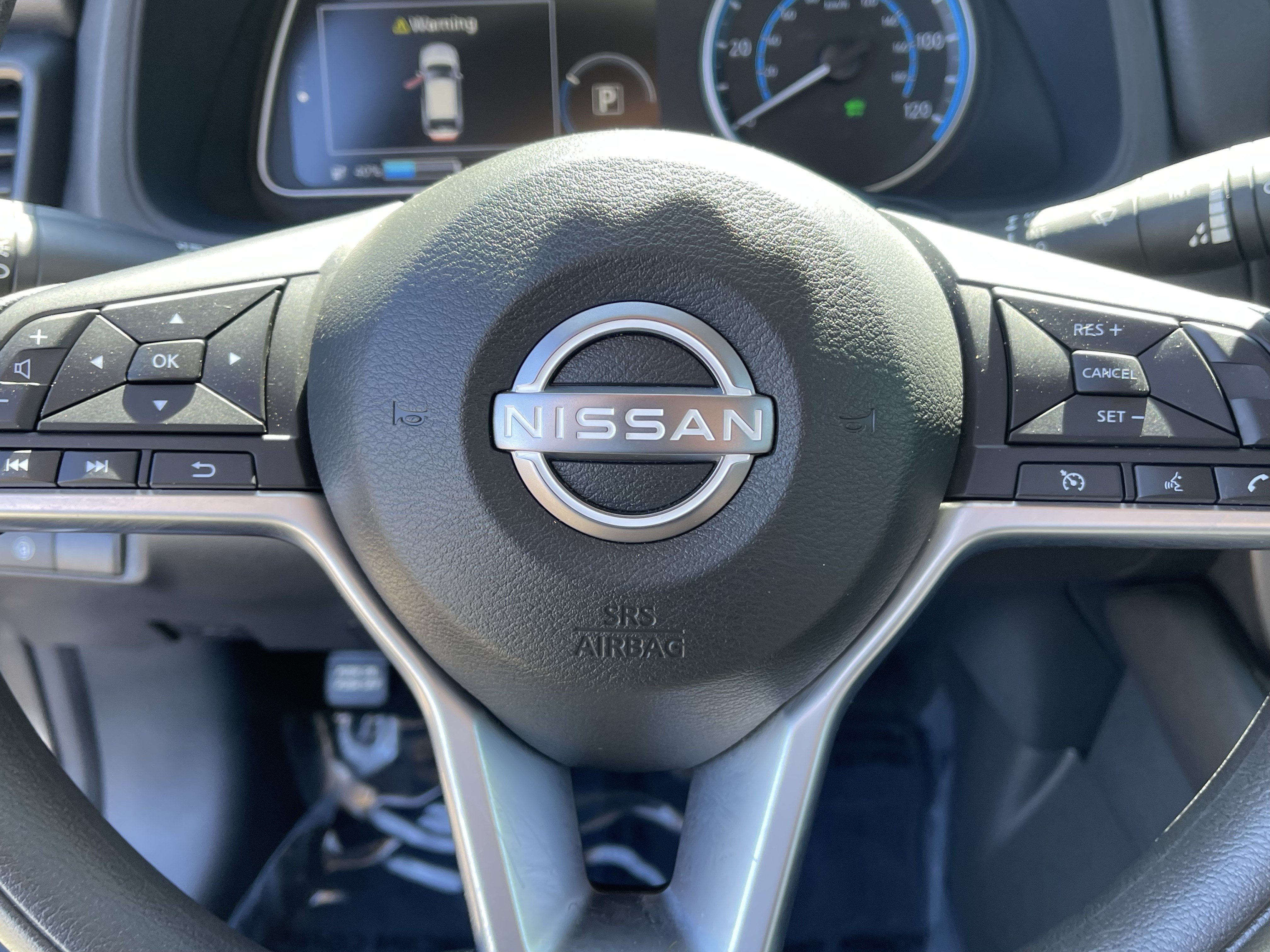 Used 2025 Nissan Leaf S FWD image 19
