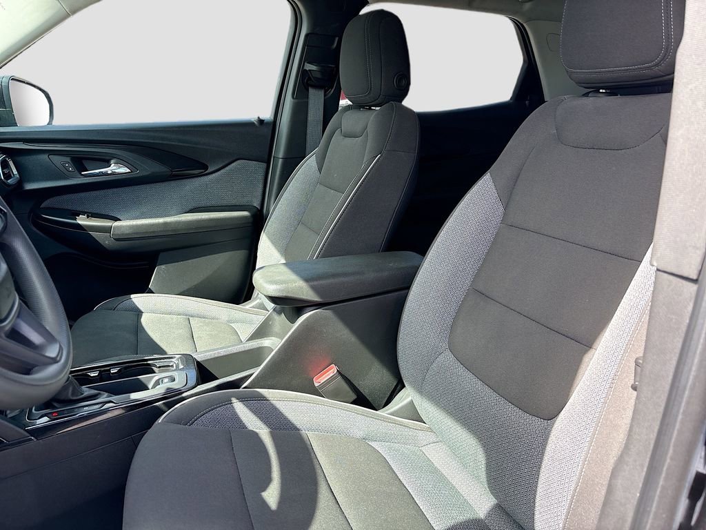 Used 2022 Chevrolet TrailBlazer LT w/ Driver Confidence Package image 20