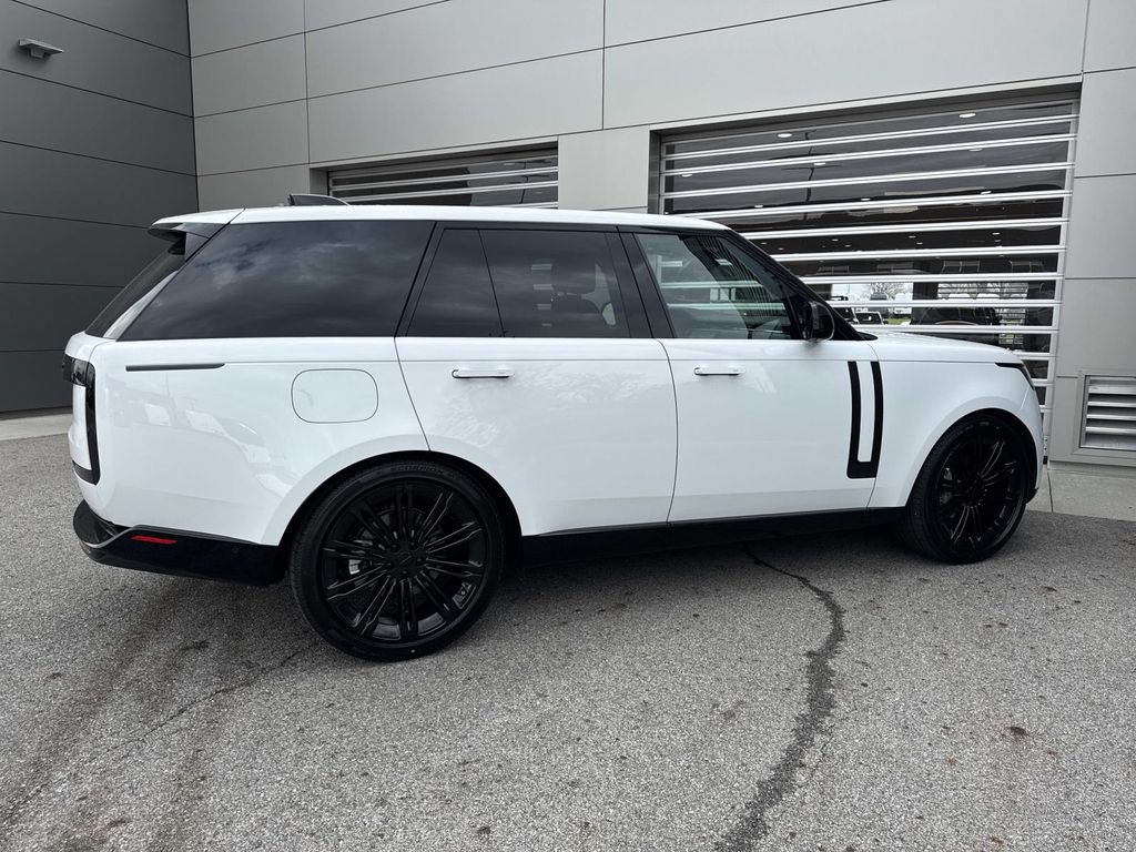 New 2026 Land Rover Range Rover SE AWD/4WD image 8