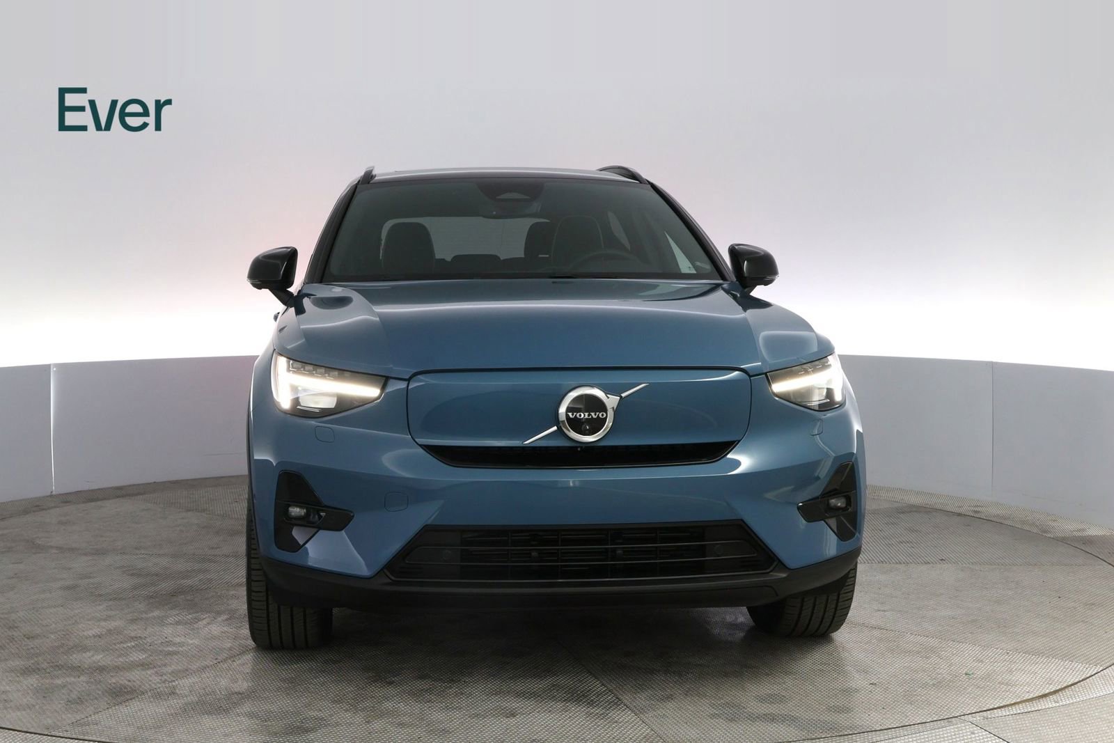 Used 2023 Volvo XC40 Recharge Ultimate w/ Protection Package Premier image 12