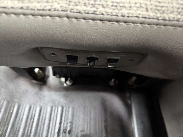 Used 2023 Chevrolet Express 3500 LS image 16