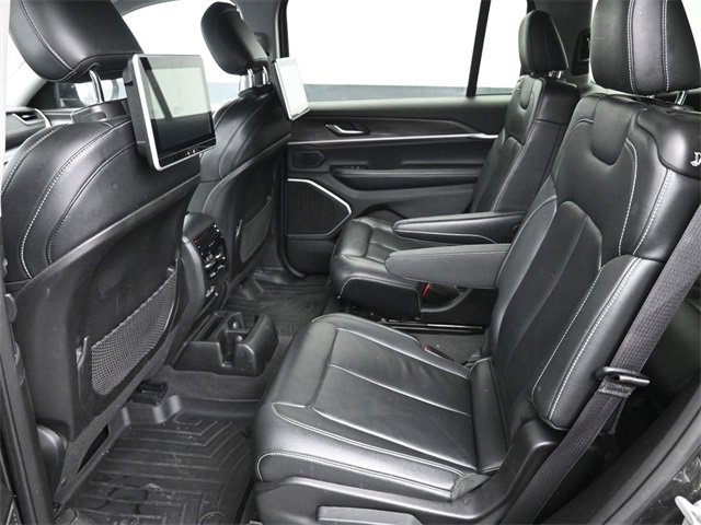 Used 2022 Jeep Grand Cherokee L Limited image 23