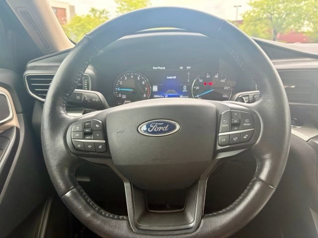 Used 2020 Ford Explorer XLT w/ Equipment Group 202A RWD image 17