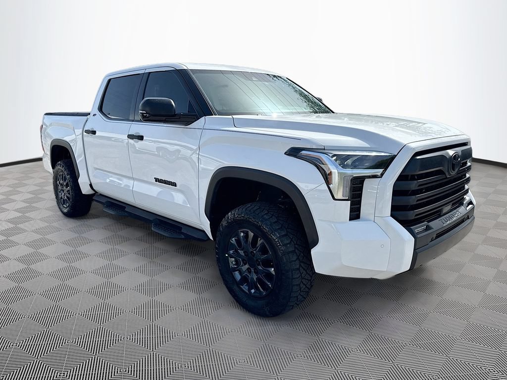 Used 2025 Toyota Tundra SR5 w/ SR5 Convenience Package AWD/4WD image 4