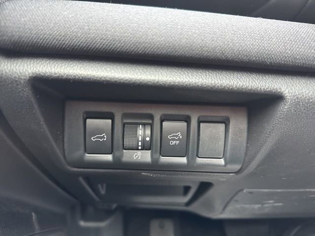 Used 2025 Subaru Outback Premium w/ Popular Package #1A image 11