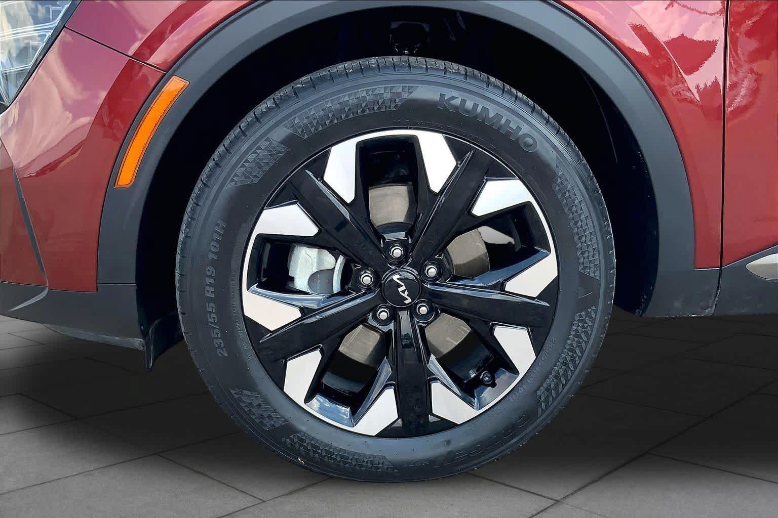 Certified 2024 Kia Sportage X-Line AWD/4WD image 11