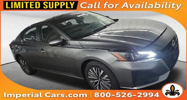 Used 2023 Nissan Altima 2.5 SV w/ SV Premium Package