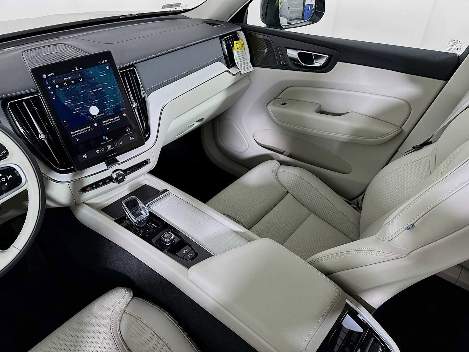 New 2026 Volvo XC60 B5 Ultra w/ Protection Package Premier image 22
