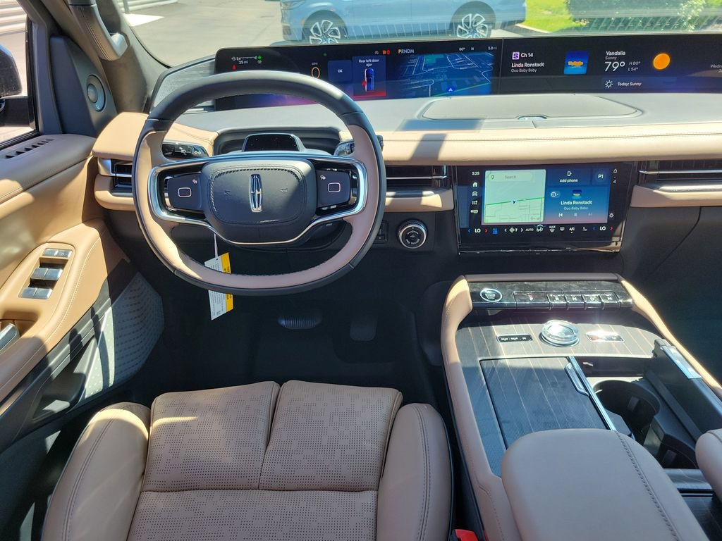 New 2026 Lincoln Navigator Black Label AWD/4WD image 12